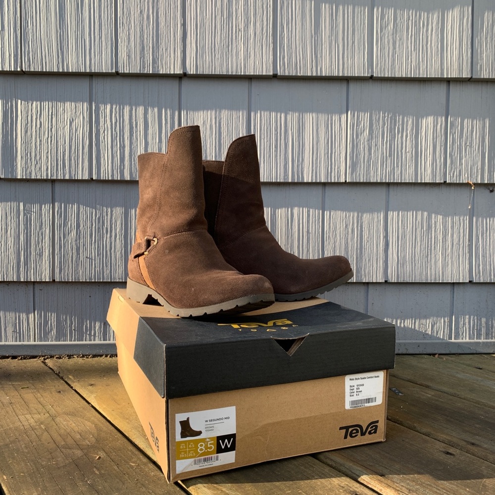 TEVA SEGUNDO MID BOOTS